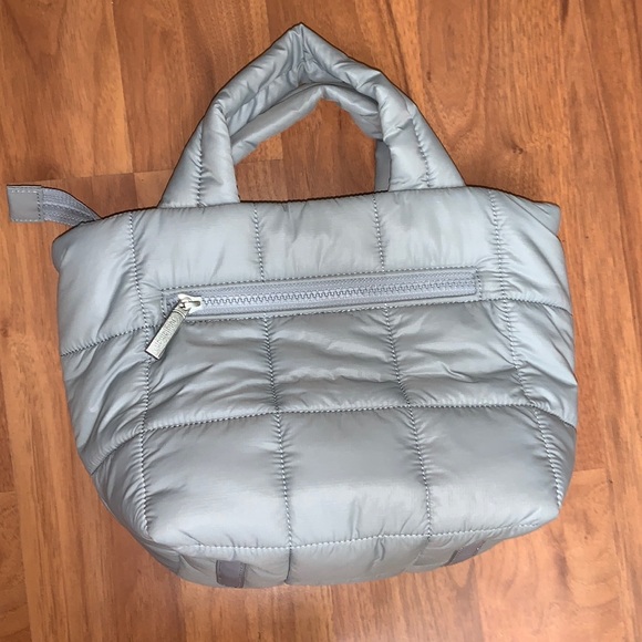 NWT Lululemon Athletica Quilted Grid Crossbody Bag In Silver Drop ASIA EXCLUSIVE - Picture 10 of 12